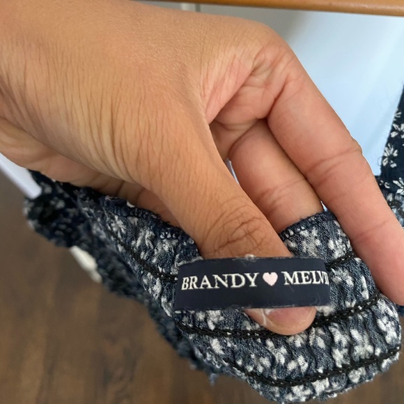 Floral Brandy Melville tank top - Picture 3 of 3